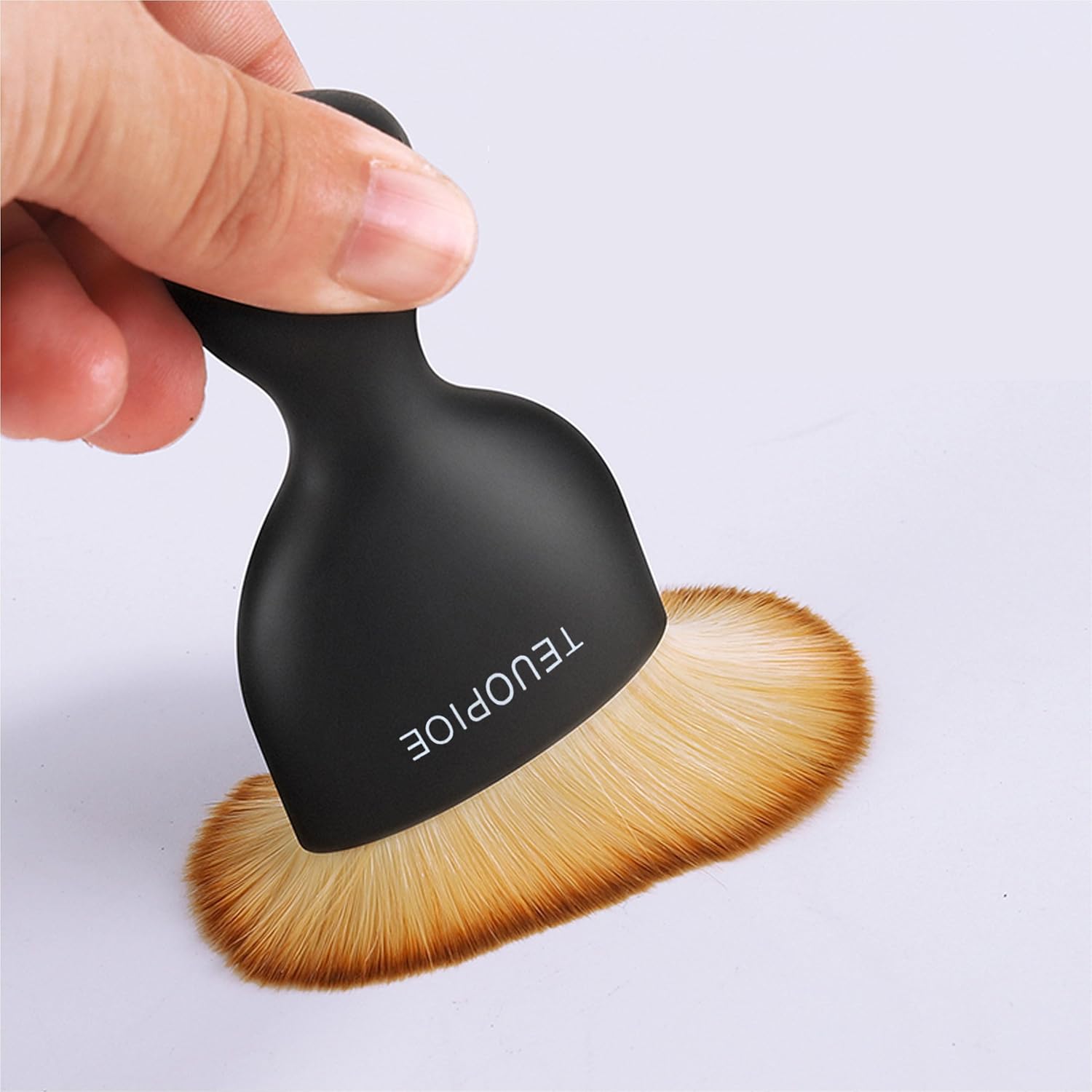 Car Interior Cleaning Brush Set - Soft Hair Detailing Tool for Dusting Air Vents and Surfaces (Brown)