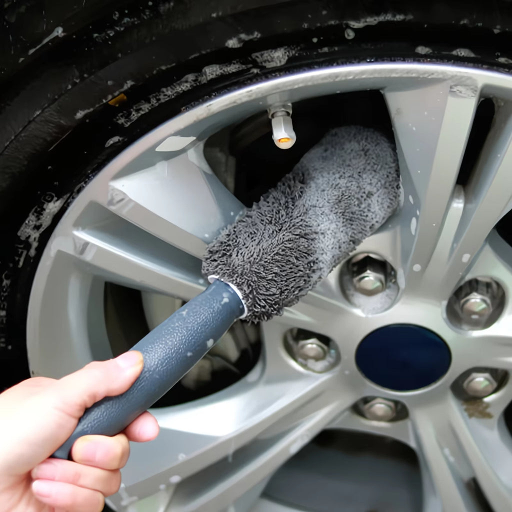 Microfiber Tire Brush for Efficient Wheel Hub and Rim Cleaning - Ideal for Automotive Maintenance and Detailing
